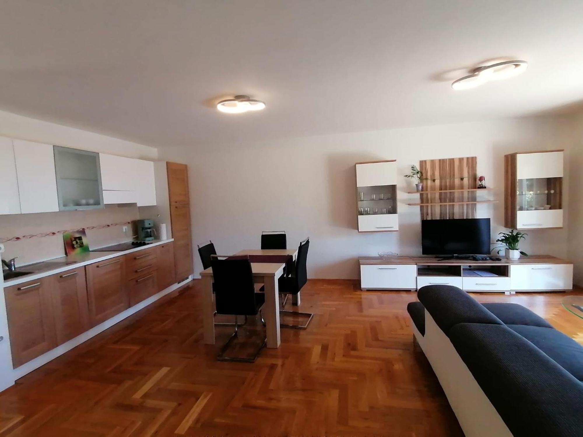 Apartment Cindy Ловран Экстерьер фото
