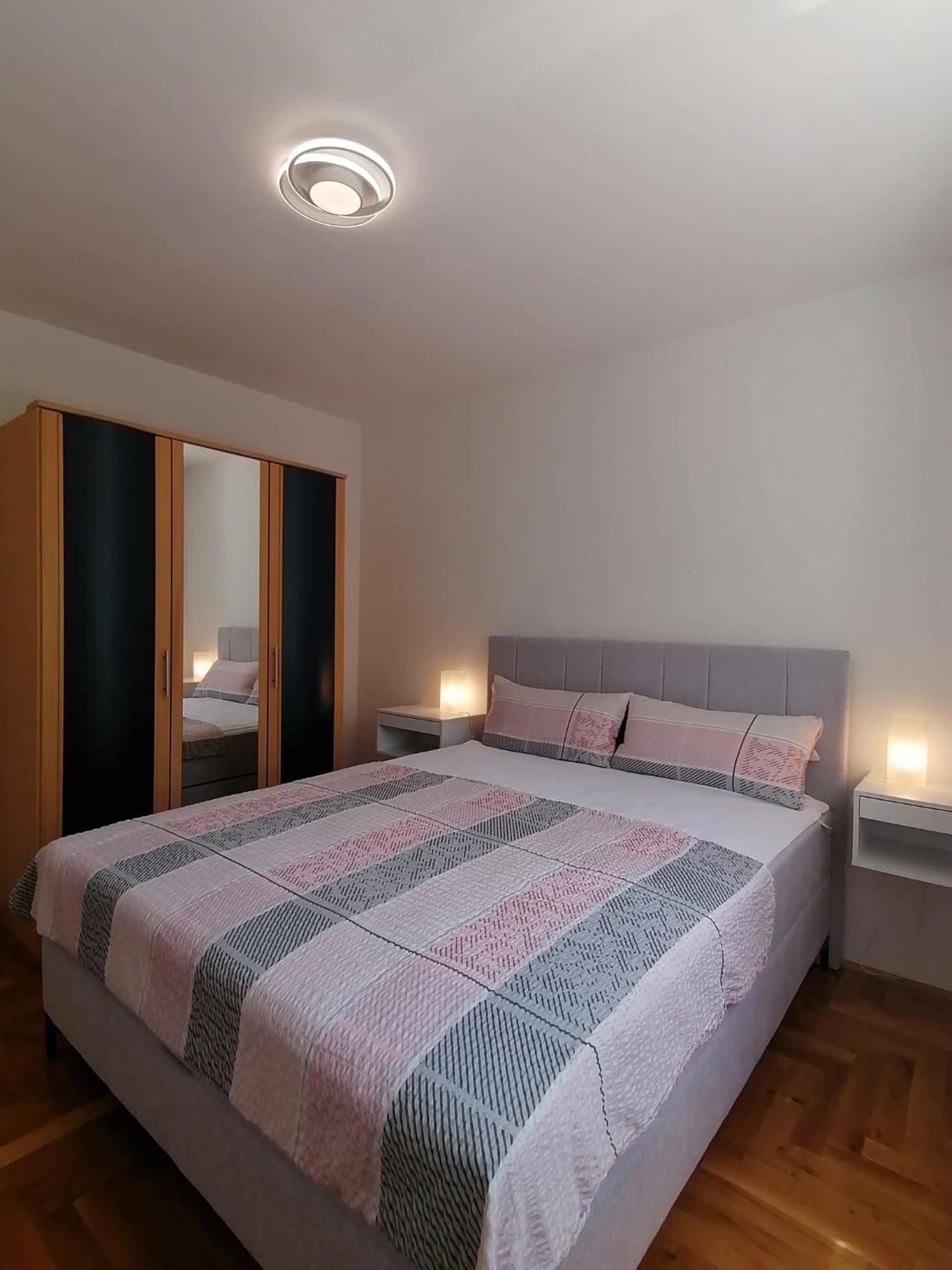 Apartment Cindy Ловран Экстерьер фото