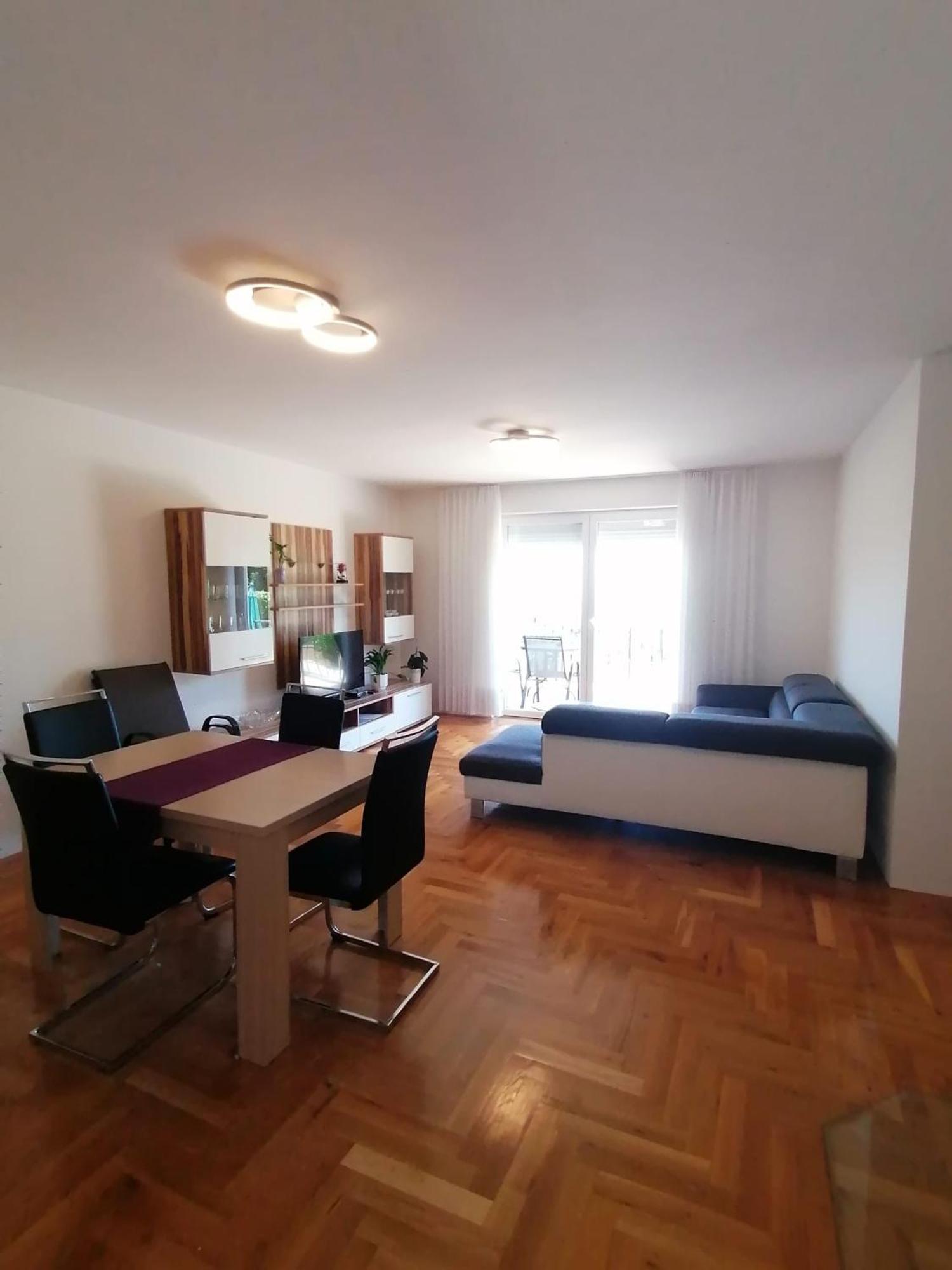 Apartment Cindy Ловран Экстерьер фото