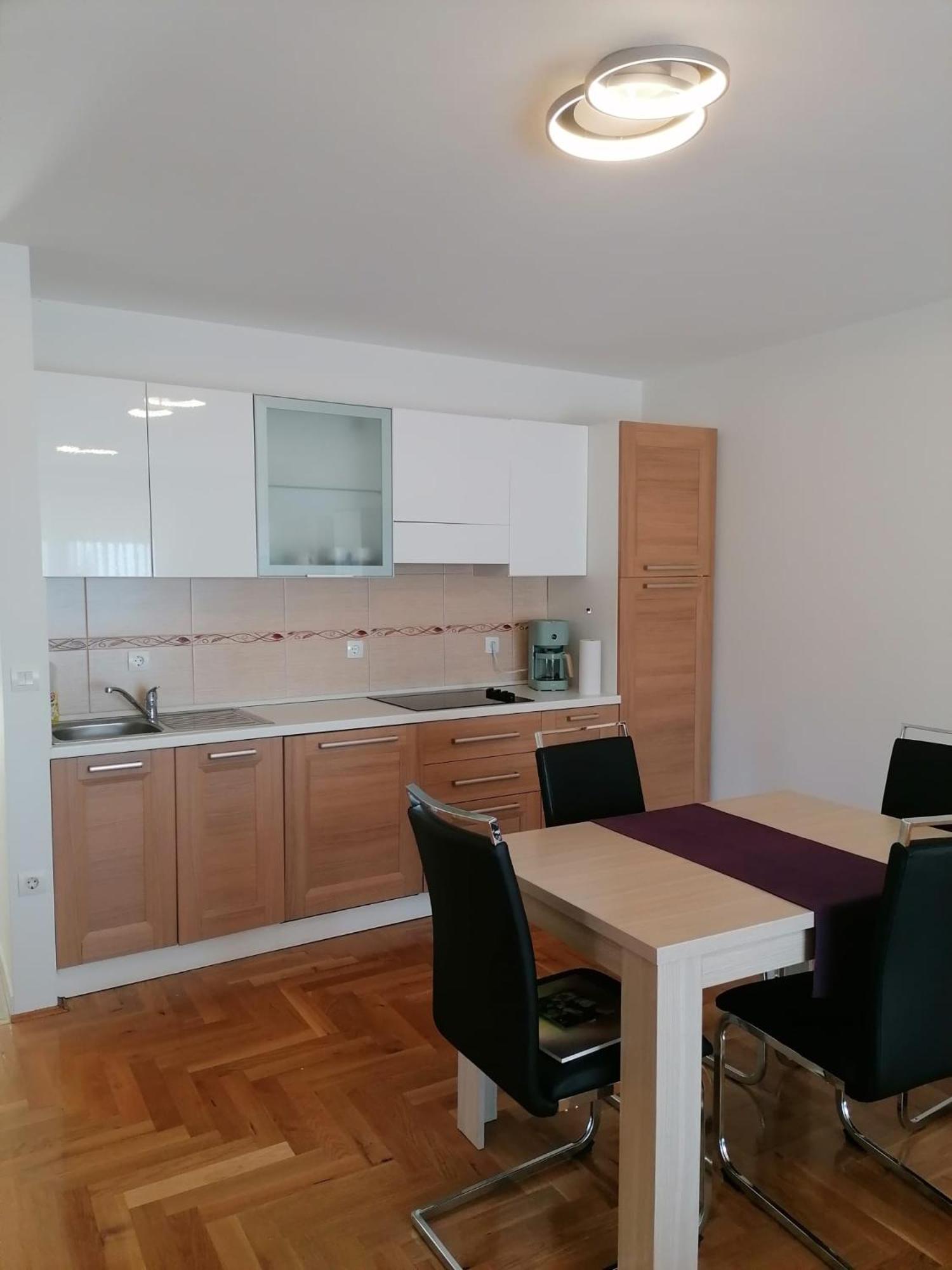 Apartment Cindy Ловран Экстерьер фото